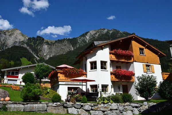 Haus Frainer Lejlighed Wald am Arlberg Eksteriør billede